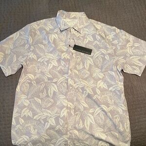 Banana Republic Gray and White Casual Button Down Shirt